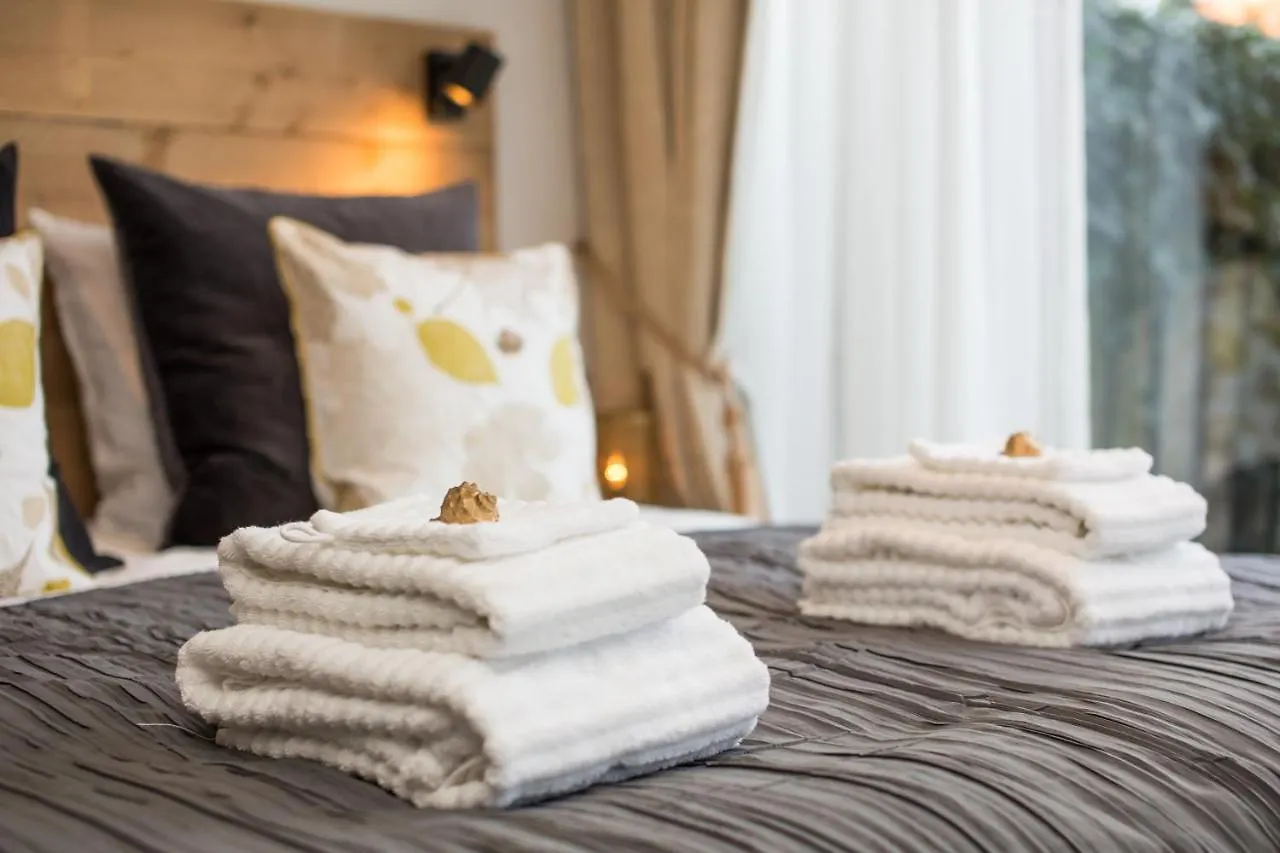 Souterrain Zuid-Duinen -Free Parking Apartment Zandvoort